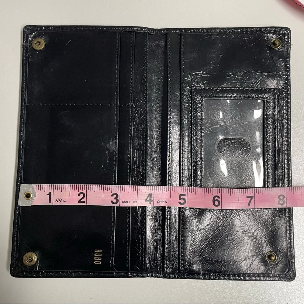 EUC black patent hobo wallet - Picture 5 of 5